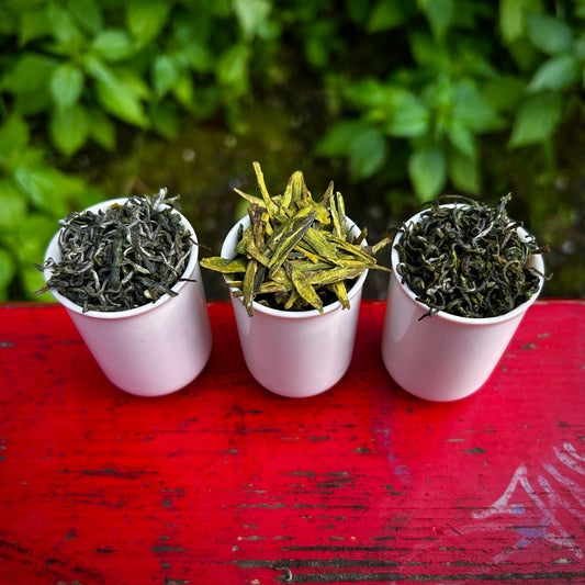 Tavaszi zöldtea-sorakozó